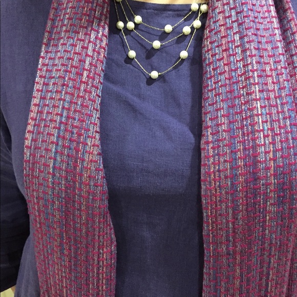 Jewelry - Gold Tone Faux Pearls Necklace